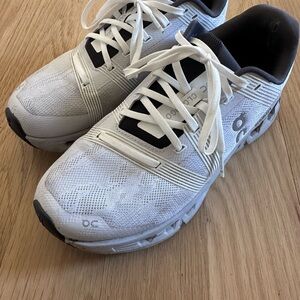 On Running Women’s sneakers